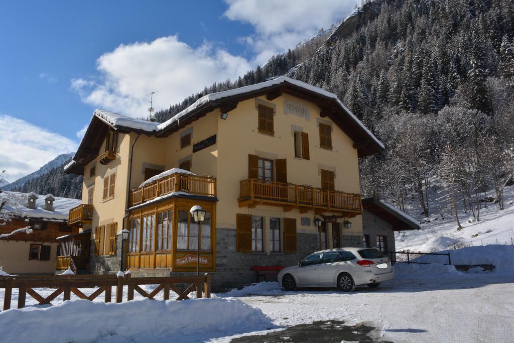 Hotel Villa Tedaldi Грессоне-Сен-Жан Экстерьер фото